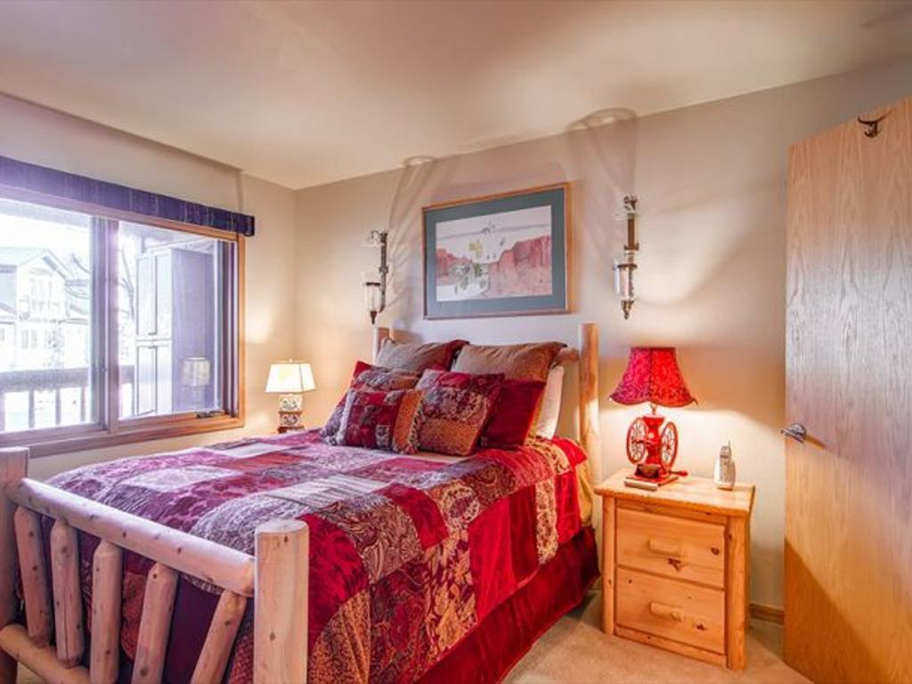 Tyra Chalet 127 Breckenridge Room photo